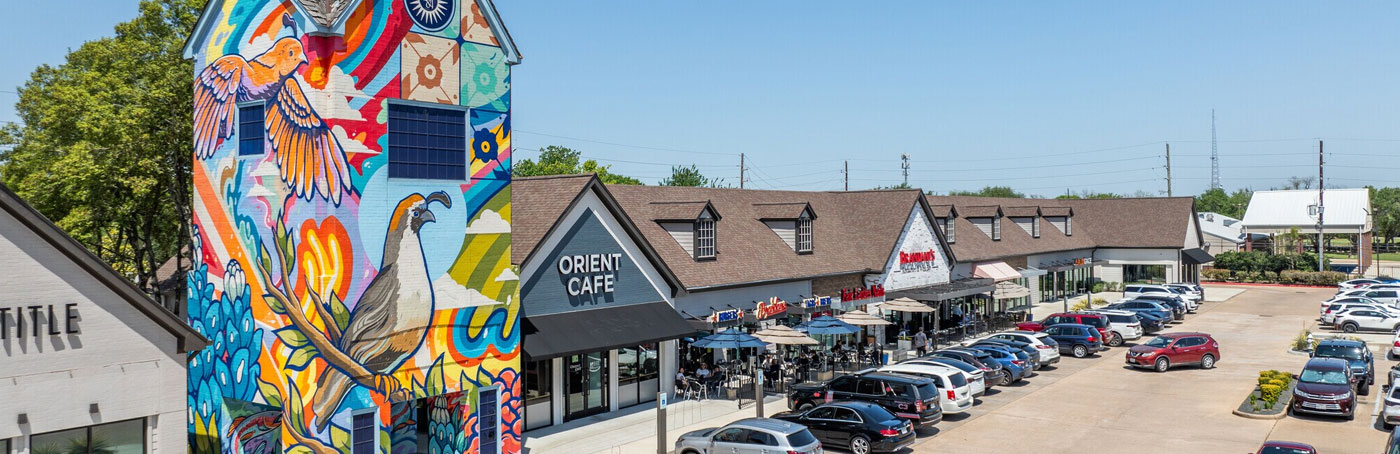 strip mall storefronts